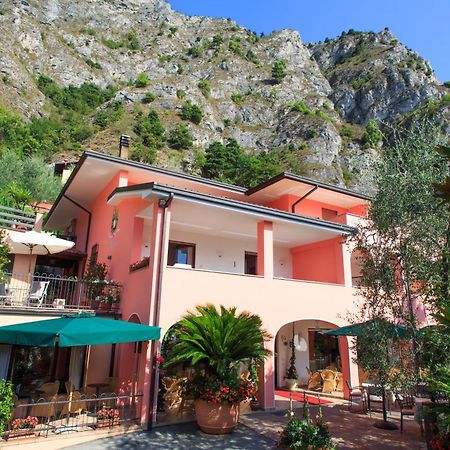 Hotel La Gardenia & Villa Oleandra Limone sul Garda Quarto foto